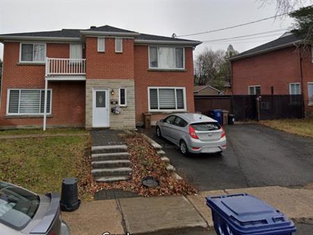 **À louer : Beau 4 1/2 situé au 133 Avenue Brien, Laval**