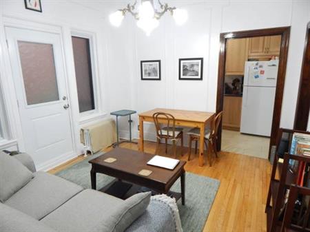 Spacious 1-bedroom Apartment in Plateau close to Mont-Royal metro stat