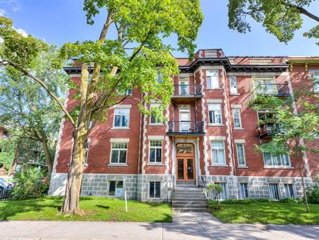 936 - 1466 Ducharme, Outremont