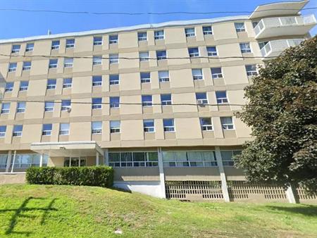 (Gatineau) 240 Boulevard Alexandre-Taché 208