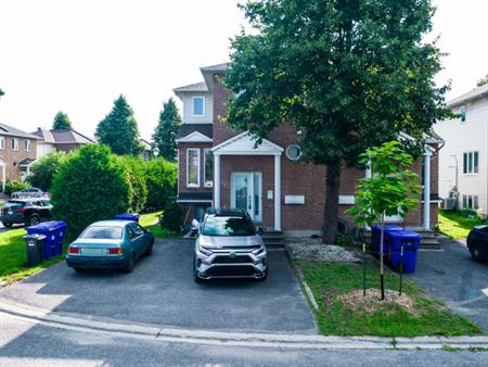 Appartement à Louer - 190 Saint-Henri