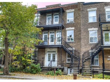 Spacious And Bright 5-plex In Villeray.