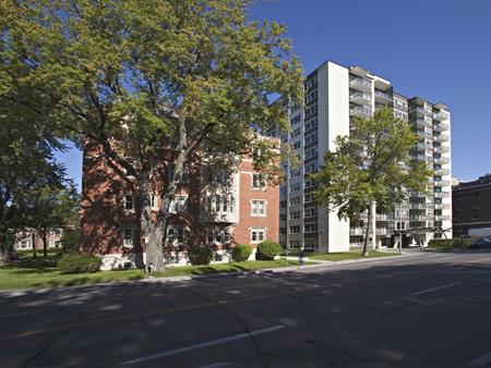 3055 Sherbrooke West - Chequers Court - 2 Bedrooms - 3055 Rue Sherbrooke Ouest, Westmount