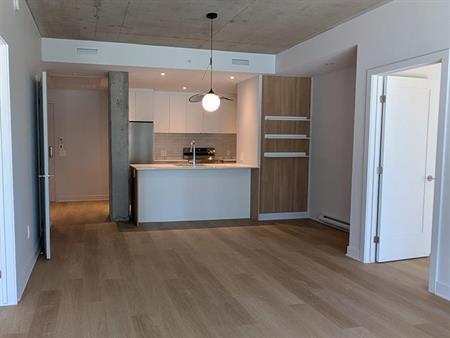 2 CH - 1 SDB - Montreal - $2,255 /mo