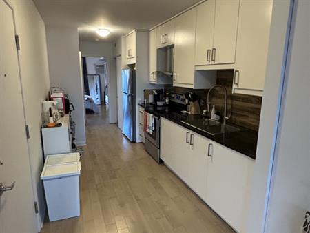 Appartement à Loué 3 1/2''