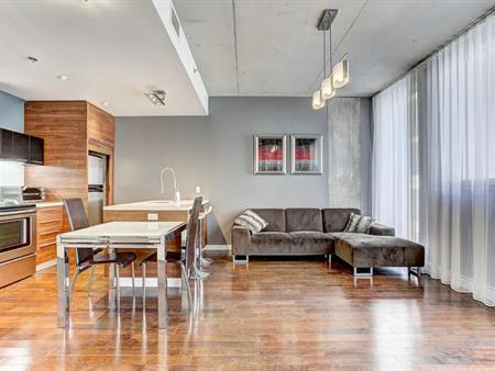 Old Port - Superb 2 Bed 2 Bath Loft