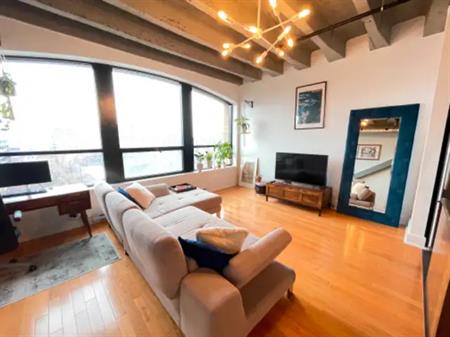 Place-Des-Arts - Superb 1 Bedroom Loft