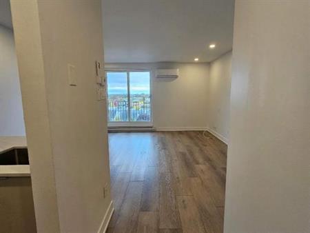 Studio - Montréal - $1,245 /mo