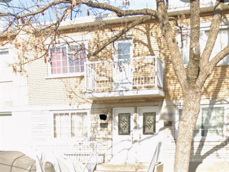 Chambre à Louer Haut Duplex 625$