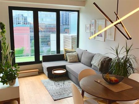 Condo Neuf 1 Chambre à Louer Vieux-Mtl