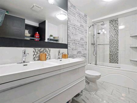 Blainville - 4 1/2 (2 chambres et 1 salle de bain)