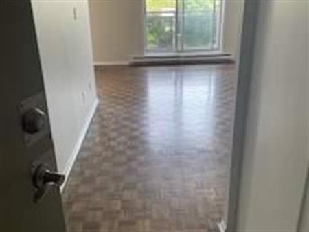 Studio - Gatineau - $1,145 /mo