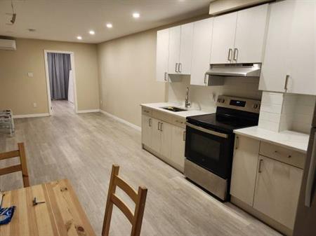 Beautiful 4 1/2 condo - APPLIANCES + HEATING INCLUDED