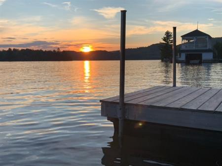 Chalet En Nature Bord De Lac Navigable