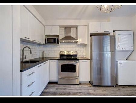 RENOVÉ & MEUBLÉ : superbe 4 1/2 à Villeray