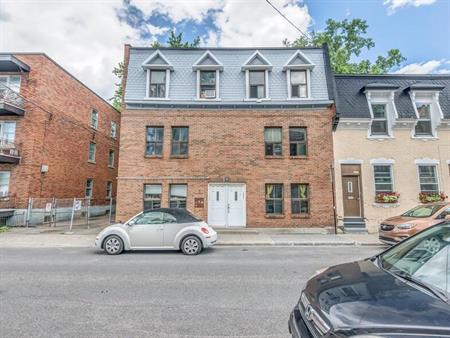 3 CH - 2 SDB - LE VILLAGE MONTREAL - $2,990/mo