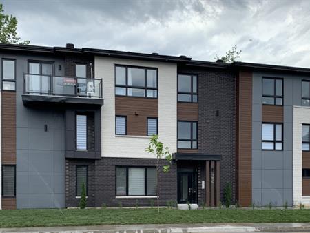 Superbe Condo 4,5 à Louer à Blainville