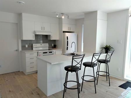 Magnifique 3 ½ à louer à Longueuil-TOUT INCLUS -Construction récente