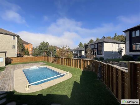4 1/2 boisé avec piscine à Mont-Tremblant (Saint-Jovite)