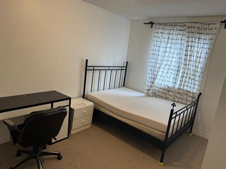 Superbe Chambre Spacieuse à Louer