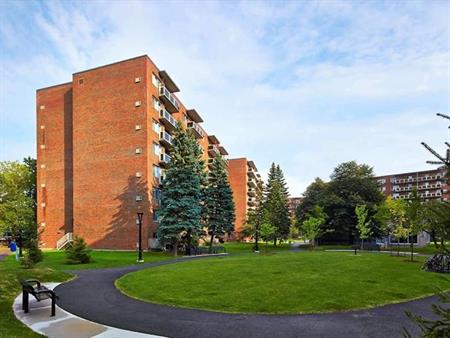 2 CH - 1 SDB - Gatineau - $1,645 /mo