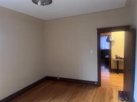 1 room room of 28 m² in Montreal