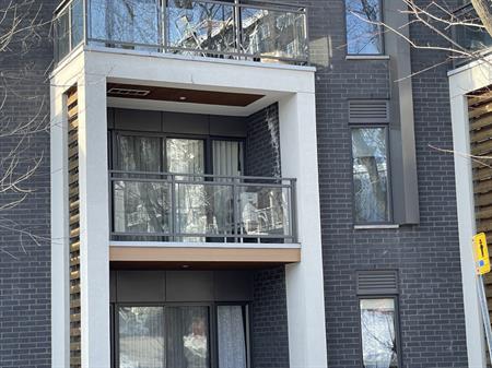 Superbe CONDO 1 CHAMBRE De Luxe Meublé