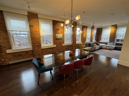 Condo De Charme 1730 P2