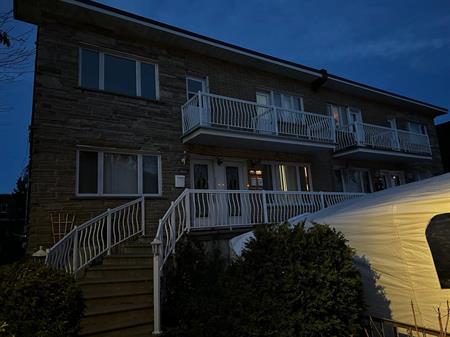 Appartement Montréal (Ahuntsic-Cartierville) À Louer