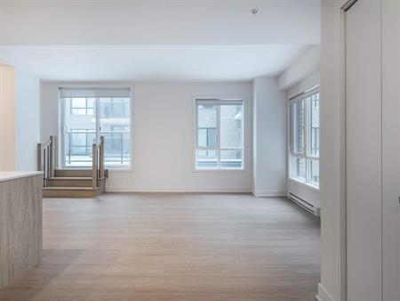 2 CH - 1 SDB - Montréal - $2,400 /mo