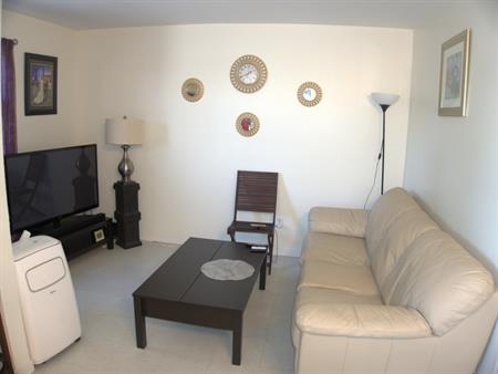 Superbe 2 Chambres à Louer – Tout à Pied