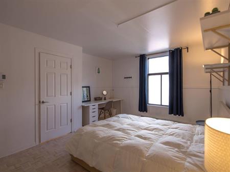 2 CH - 1 SDB - Montréal - $1,890 /mo