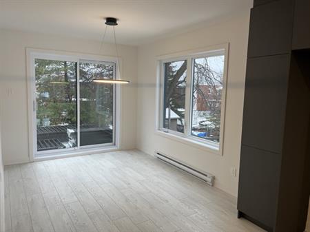Grand 5 ½ à Louer - Longueuil
