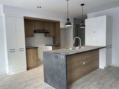 Logement 5 1/2 - 1er Oct - Saint-Jérôme