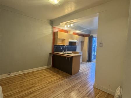 Villeray - Beau 2 1/2 Spacieux