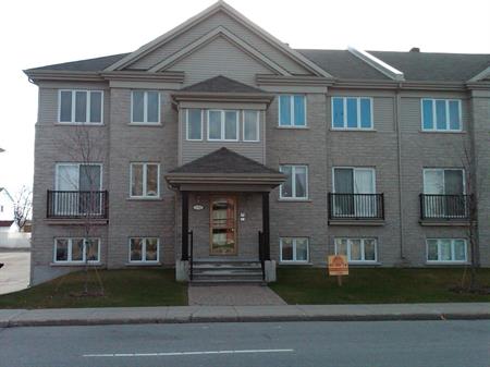 2 CH - 1 SDB - Laval - $1,775 /mo
