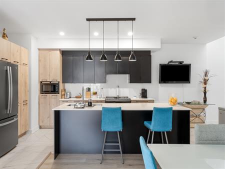 Luxueux Condo à Louer à Blainville