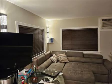 1 room house of 34 m² in Longueuil