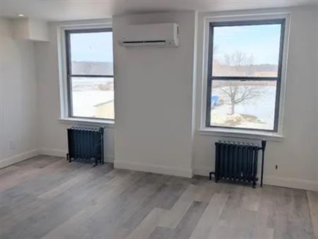 1 room room of 28 m² in Nicolet