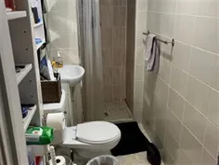 6 rooms house of 10 m² in Dorval