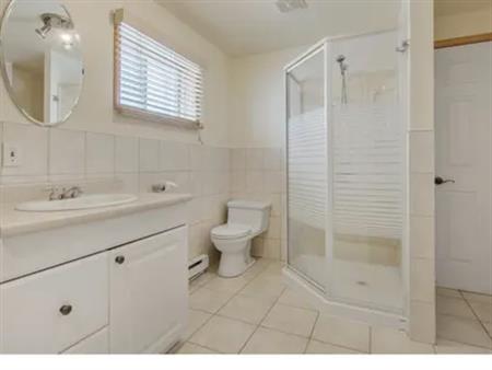 7 rooms house of 234 m² in Laval (administrative region)