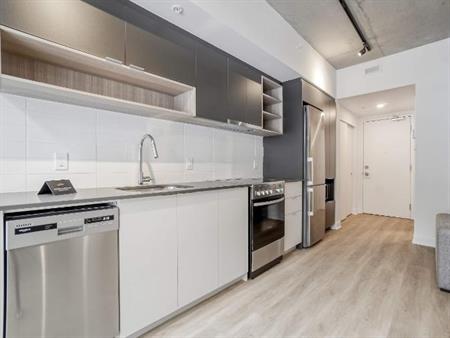 Studio - Montréal - $1,735 /mo