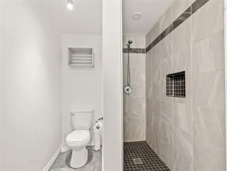 1 room apartment of 52 m² in Sherbrooke