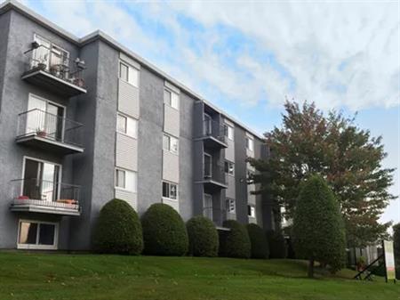 2 rooms apartment of 53 m² in Sherbrooke