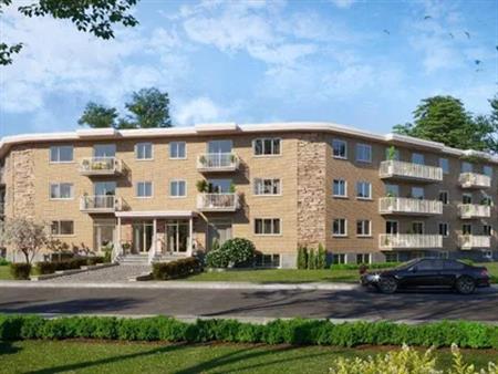 1 room apartment of 102 m² in Laval (administrative region)