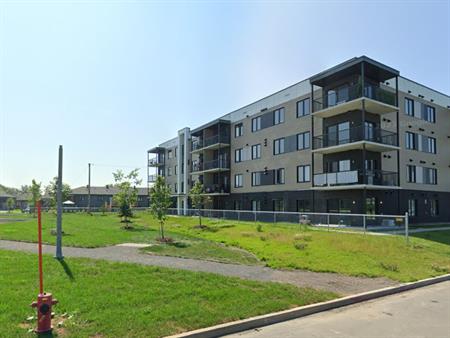 Magnifique 3 1/2 Style Condo