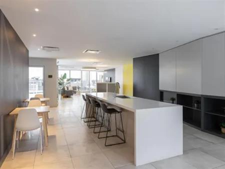 1 room apartment of 98 m² in Montreal