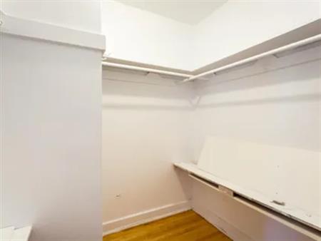 1 room apartment of 61 m² in Montreal