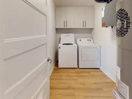 1 room apartment of 92 m² in Saint-Jérôme