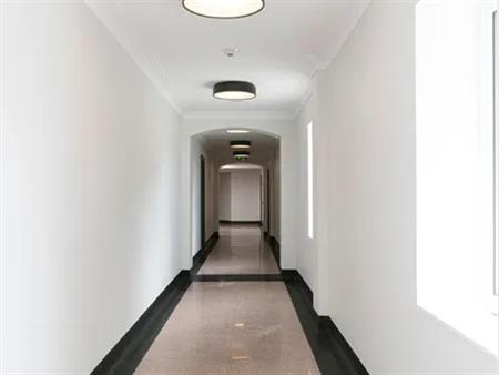 1 room apartment of 95 m² in Montreal